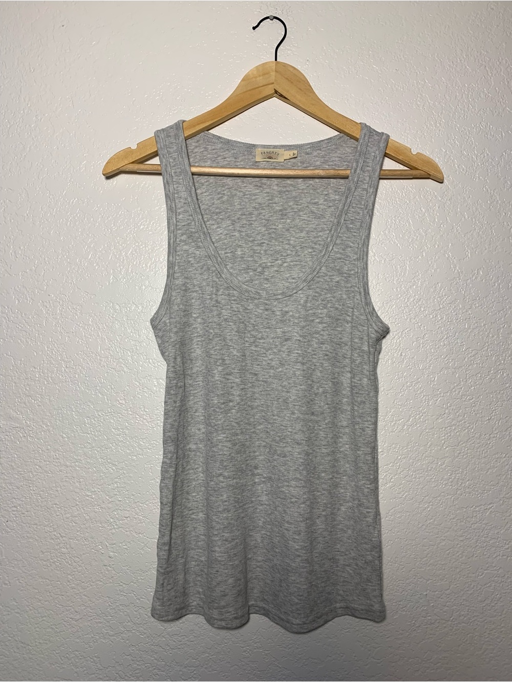 Faherty Light Heather Gray Scoop Neck Tank | L